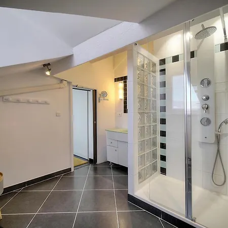 Immogroom - Luminious T2 - Center - Ac - Wifi Cannes